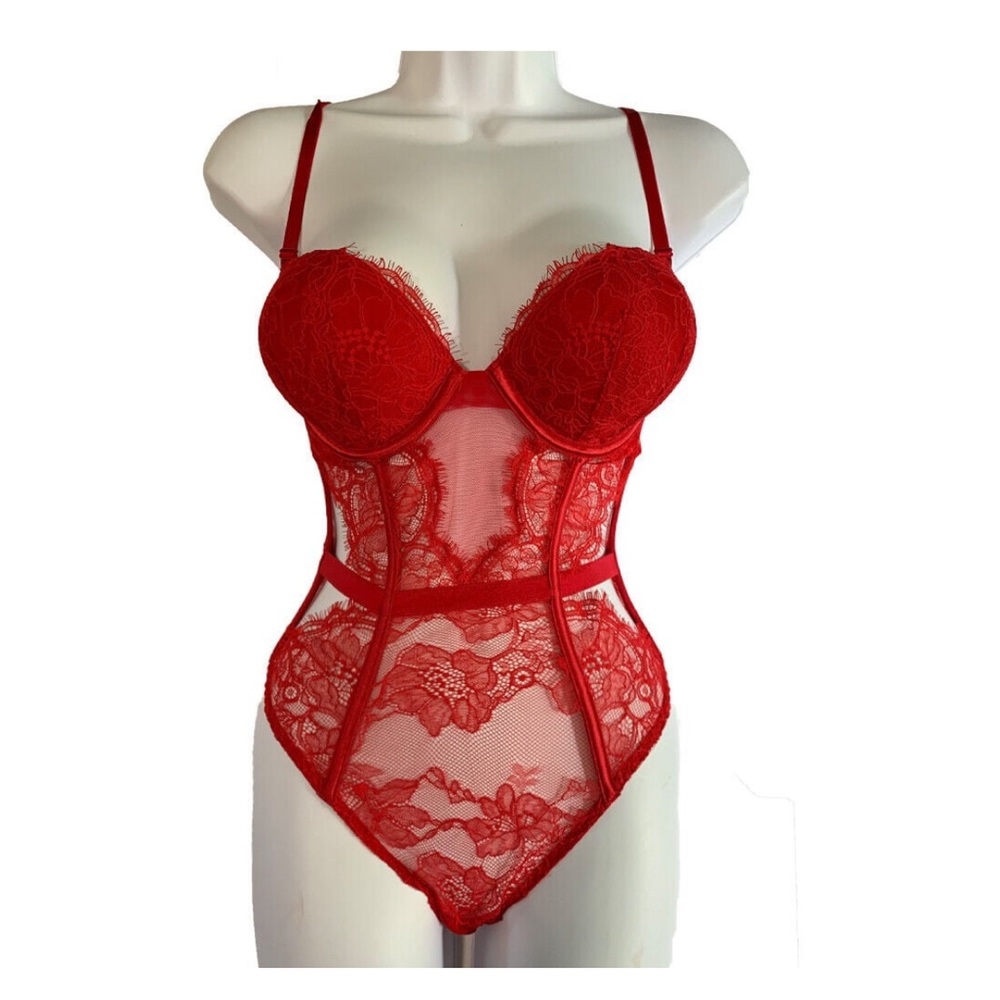Victoria’s Secret Red Bombshell Lace Teddy NWT